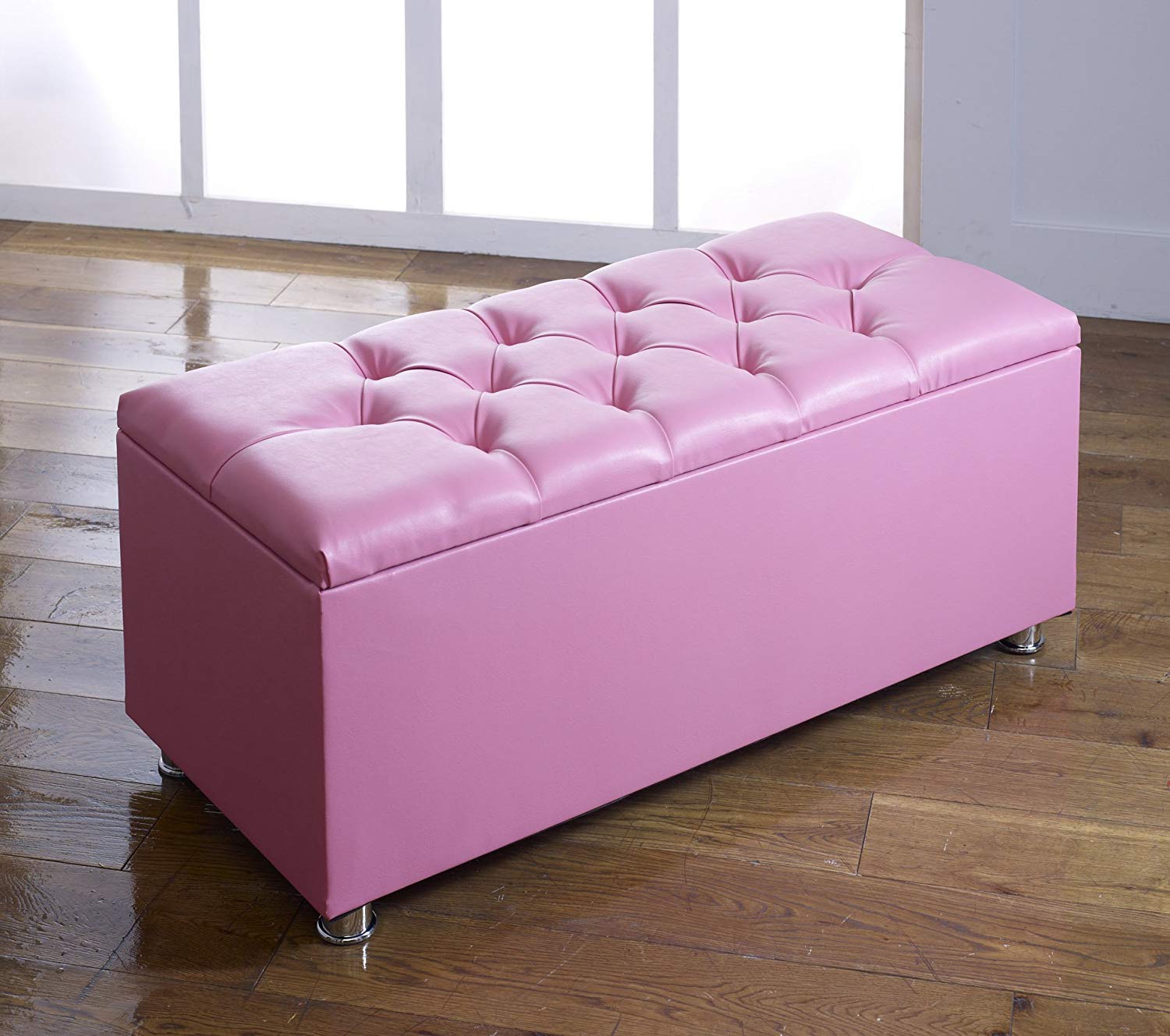 Chesterfield Gas Lift Ottoman Blanket Storage Box